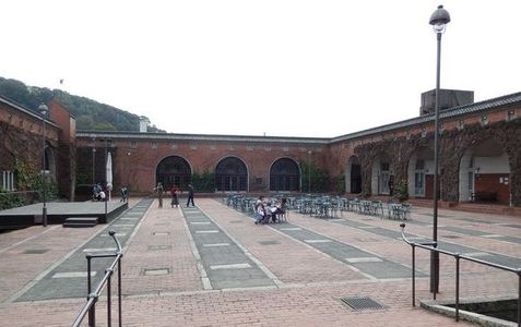 アイビースクエア